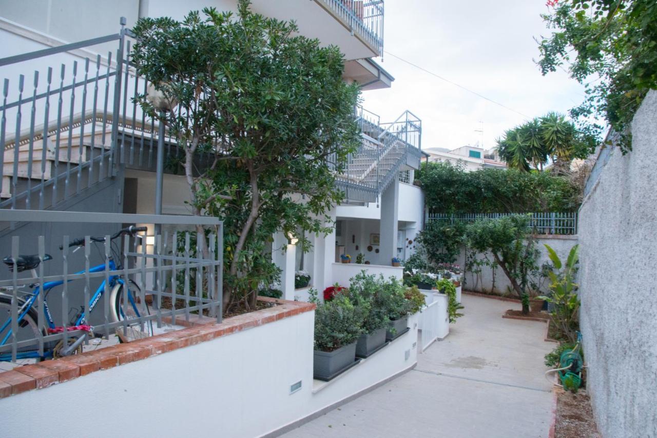 Mondello Manick Mare Apartment Палермо Екстериор снимка